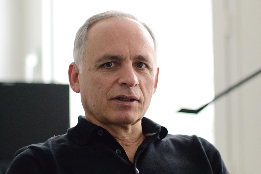 <strong>Bild 2</strong> Datenspeicher-Experte und IBM-Fellow Dr. Evangelos Eleftheriou am IBM-Forschungszentrum in Rüschlikon.