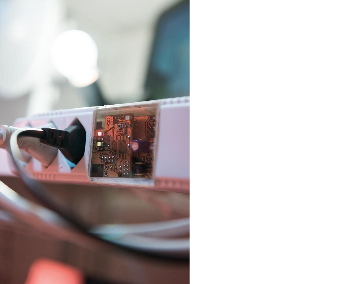 L’efficacité énergétique constitue l’un des domaines de recherche. La multiprise analyse la consommation électrique pour que les utilisateurs puissent l’optimiser.