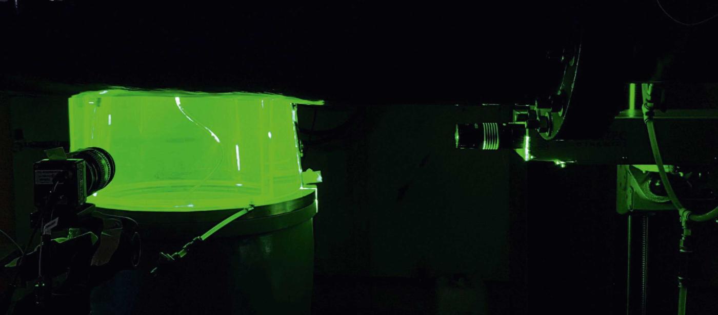 <strong>Bild 2</strong> Messung der Blasenbildung (Kavitation), die in Francis-Turbinen bei bestimmten Betriebsarten durch Wirbel entsteht, mit der Methode der «Particle Image Velocimetry».