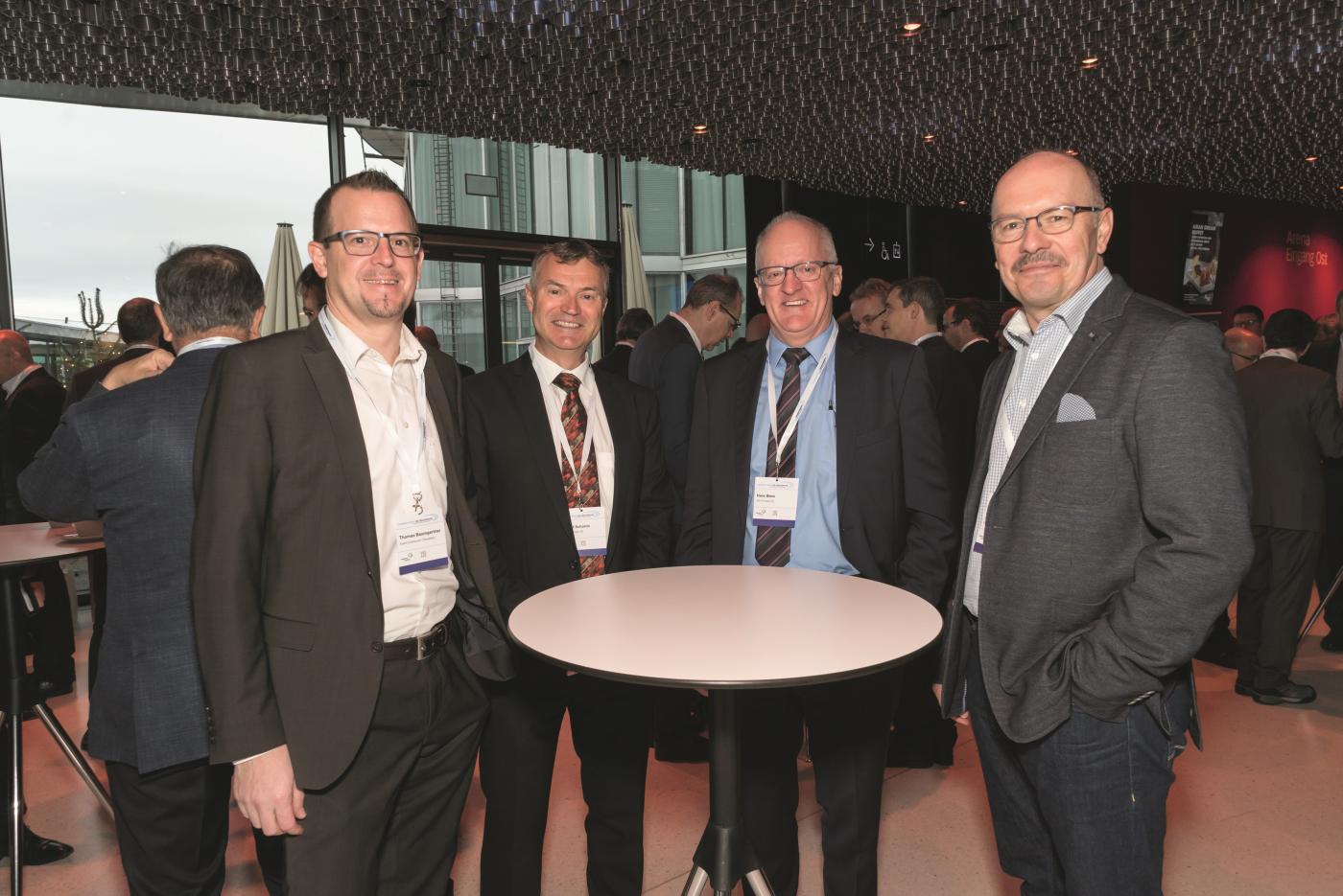 Thomas Baumgartner (EWO), Robert Schürch (WWZ), Hans Bless (EBS) et Stephan Müller (EGH).