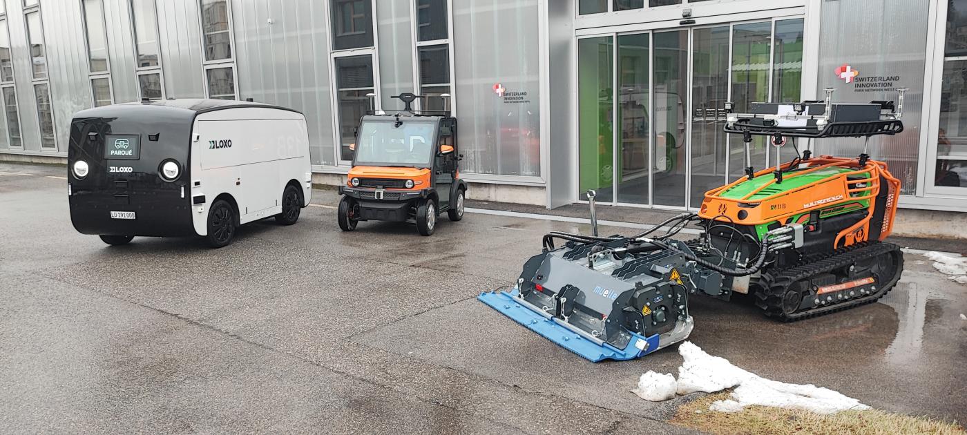 <b>Figure 2</b> Véhicules ou robots qui ont bénéficié des compétences acquises durant le projet AutoVeTe.