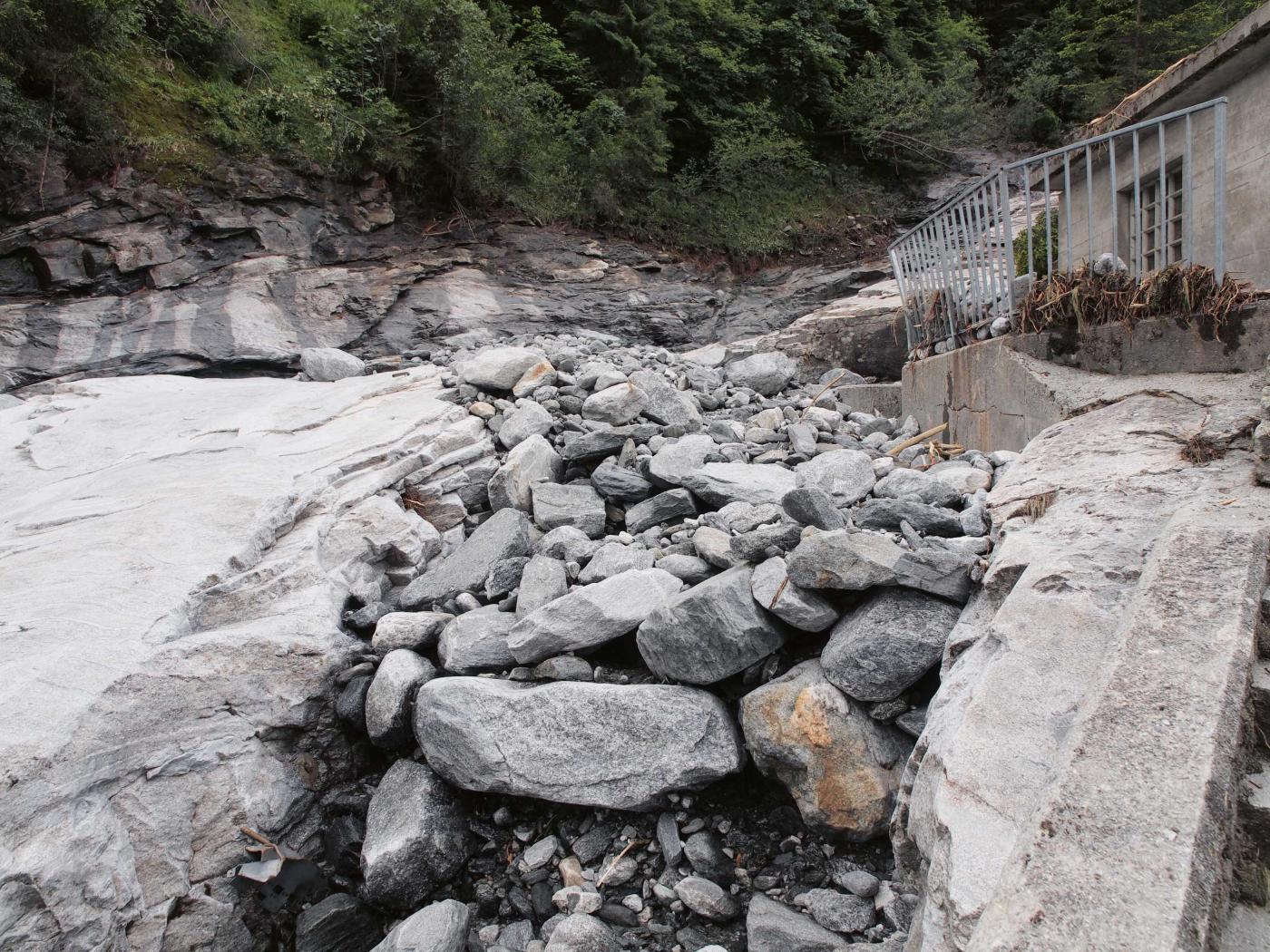 Die Wasserfassung von Soveneda bei Piano di Peccia nach der Überschwemmung.