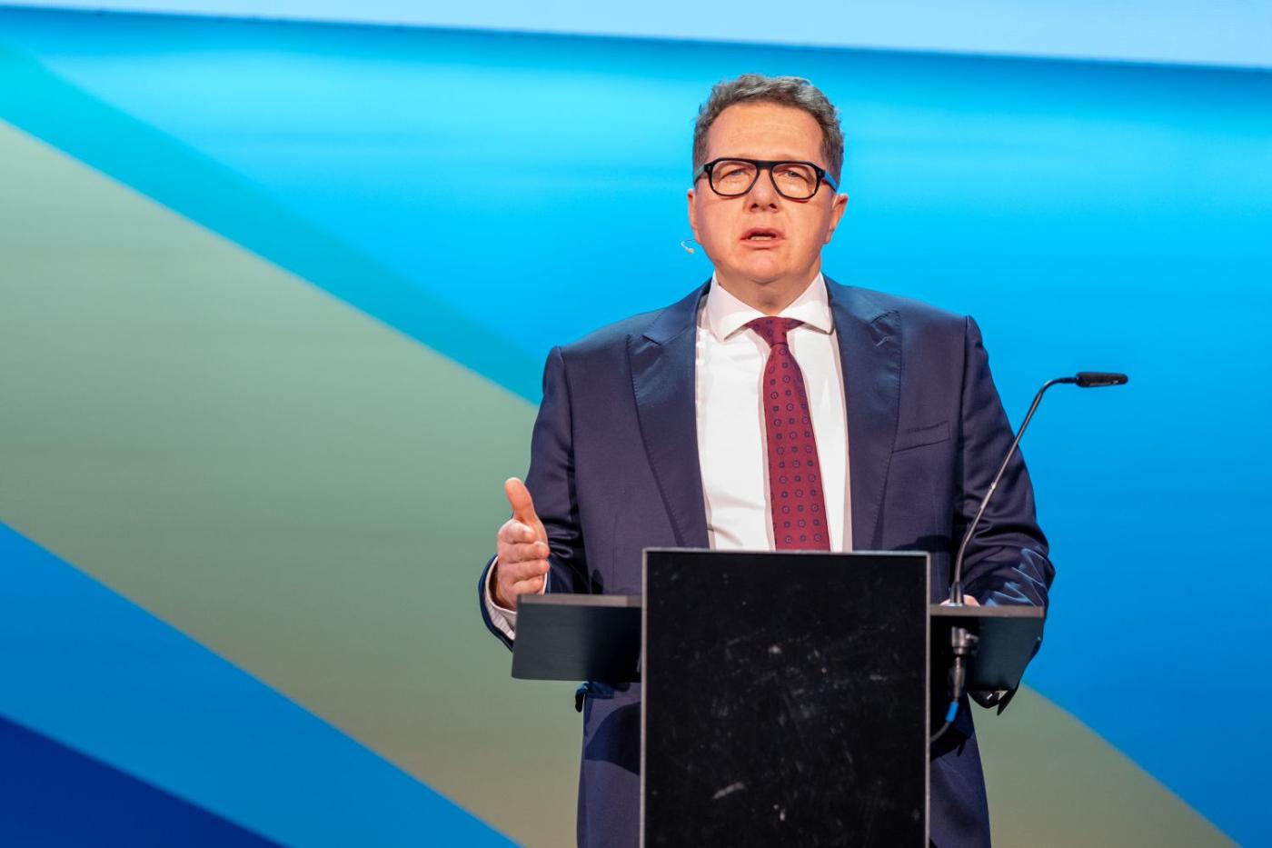 <span lang="DE">Remigiusz Warzywoda beschrieb den Anschluss der baltischen Staaten an Kontinentaleuropa.</span>