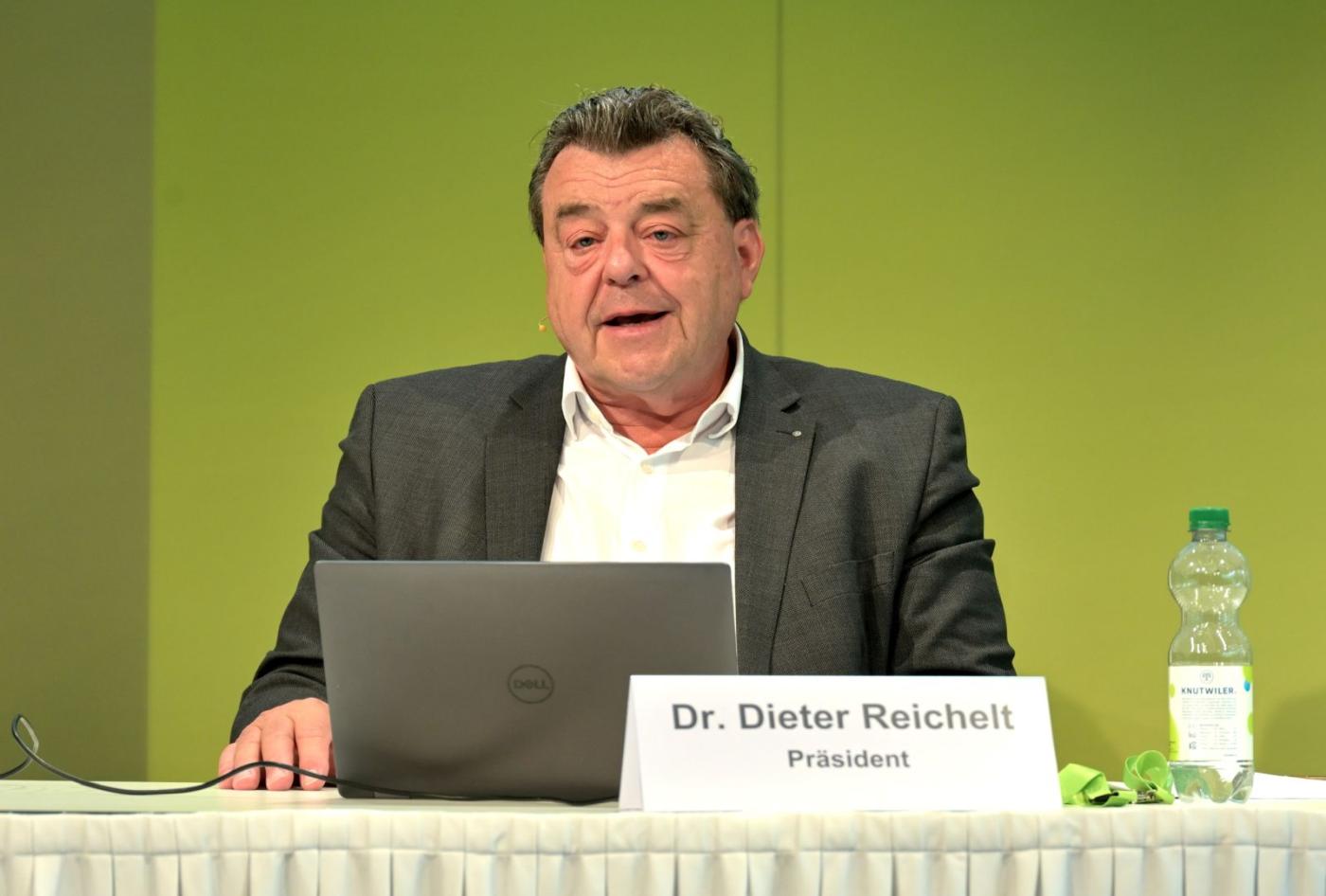 Dr. Dieter Reichelt