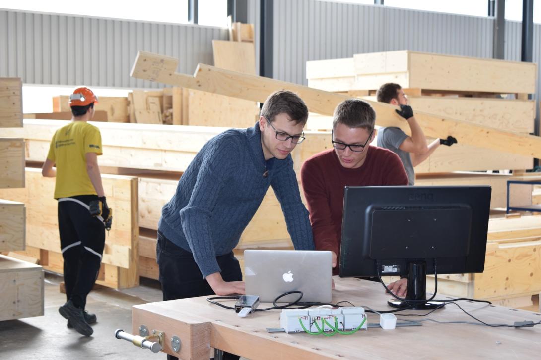 Des legos informatiques pour gérer un pavillon écologique