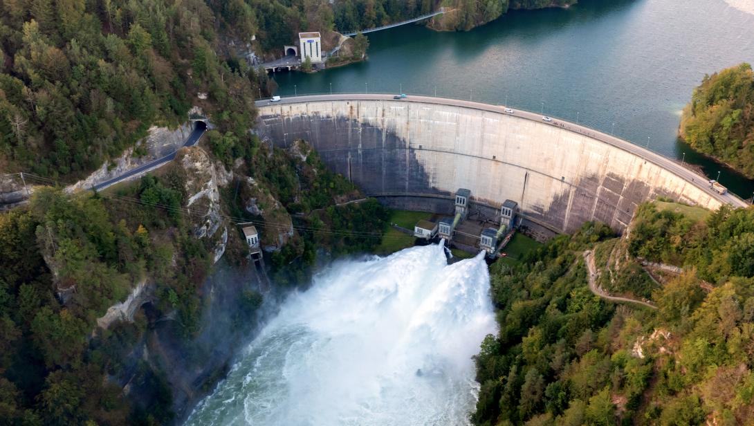 Lâcher d’eau spectaculaire prévu au&nbsp;barrage de&nbsp;Rossens